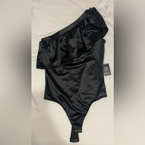 Express Tops - NWT EXPRESS Black One Shoulder Body Suit